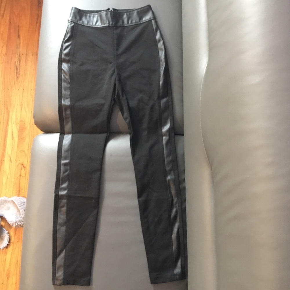 👖🖤 Black Side Striped Leather Pants